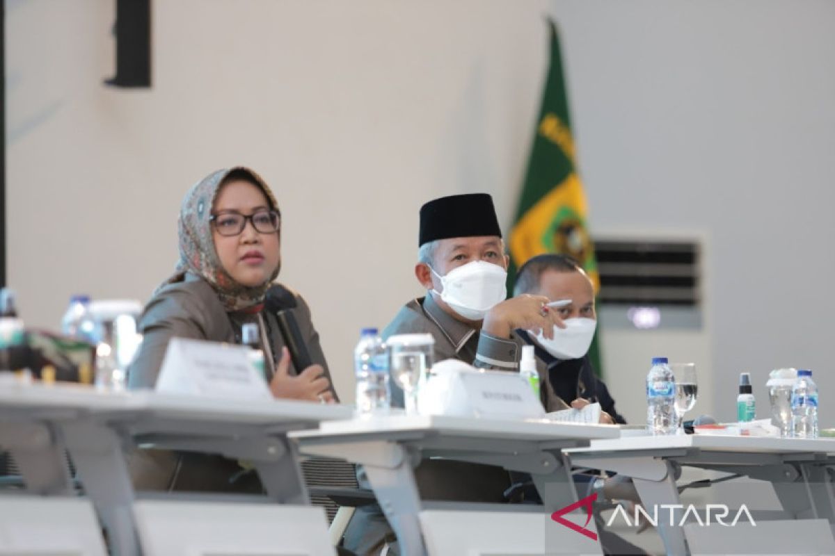 Bupati Bogor kecewa baru 39 dari 413 desa selesaikan laporan program Samisade
