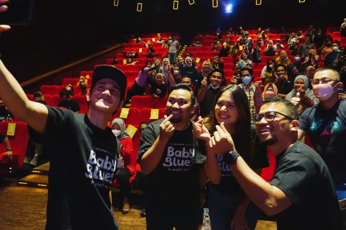 Telkomsel gelar Meet & Greet nobar film Baby Blues dengan pelanggan di Medan