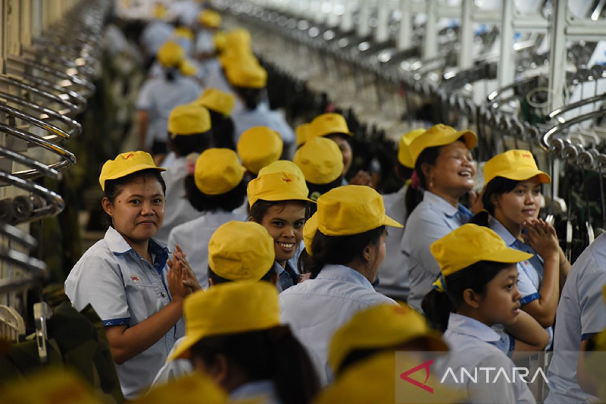 BPS: Upah nominal harian buruh tani pada September naik 0,38 persen