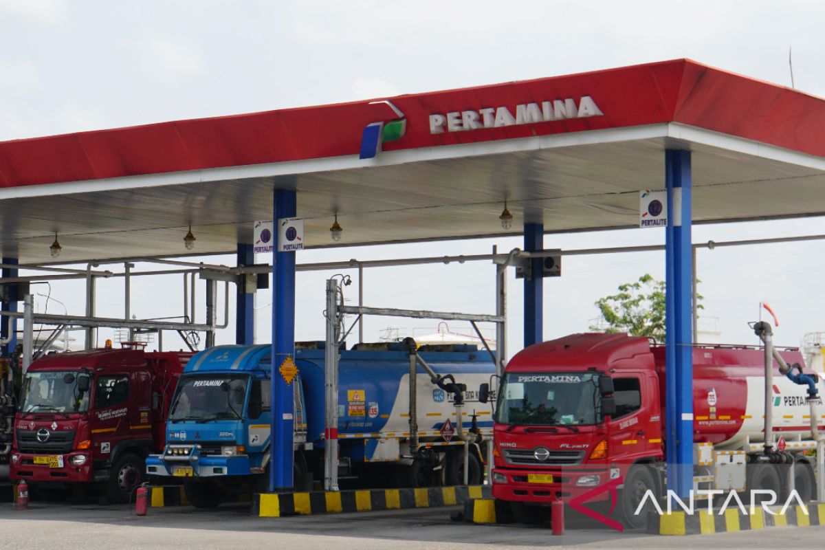 Pertamina Sumbagut monitor distribusi solar bersubsidi