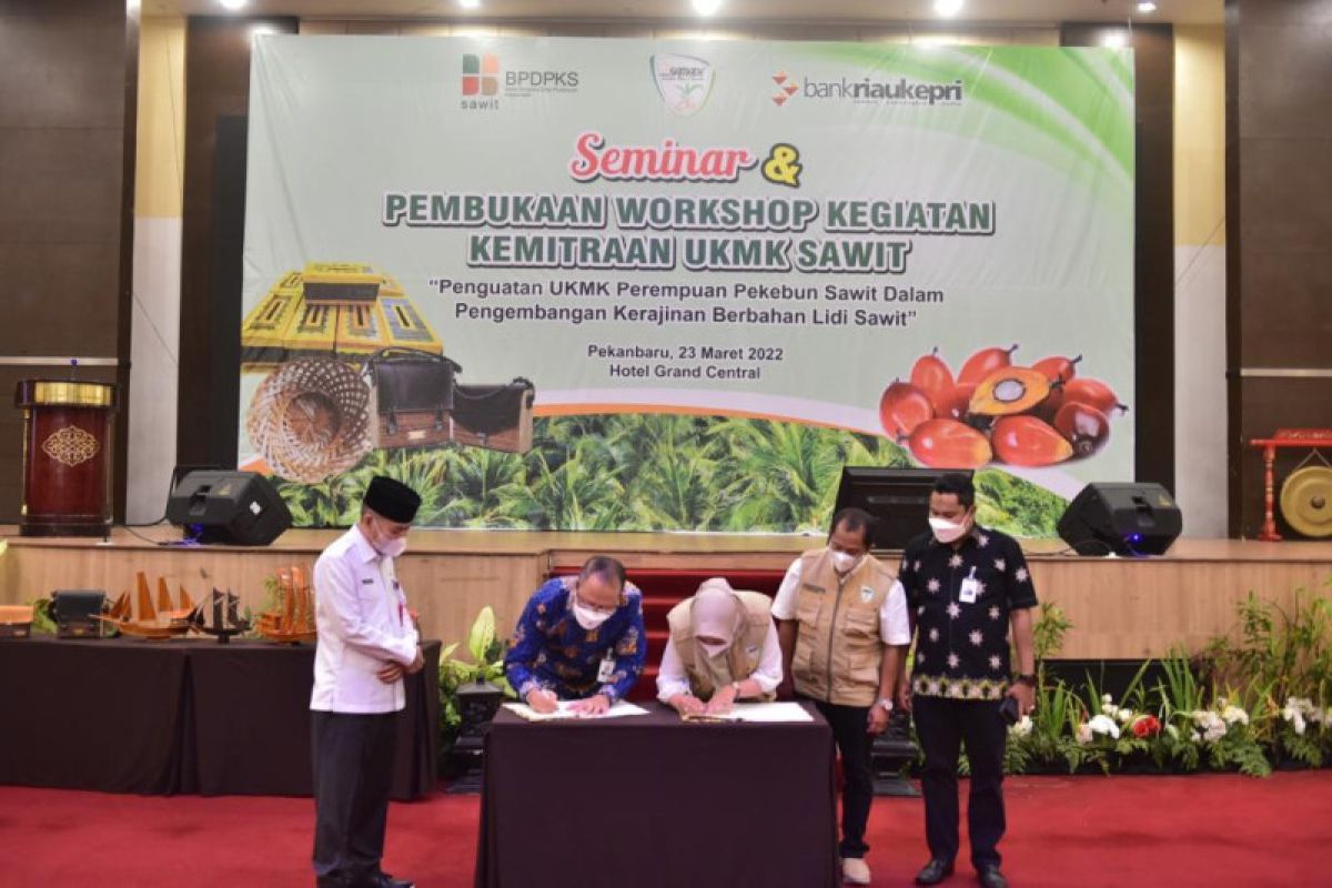Dukung UMKM pekebun sawit, Bank Riau Kepri kerja sama Asosiasi Samade