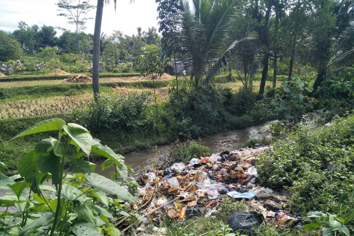 Legislatif dan Eksekutif Lombok Tengah sepakat berantas sampah