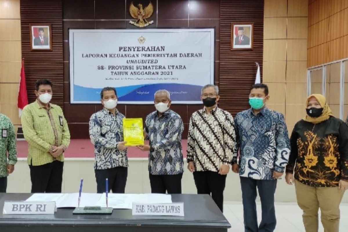 Pemkab Palas sampaikan LKPD TA 2021 ke BPK RI Perwakilan Sumut