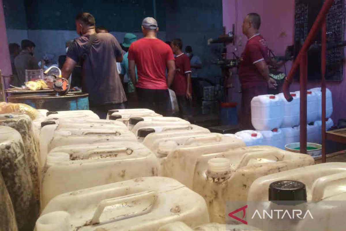 Polres Cirebon pastikan tim audit awasi pendistribusian minyak goreng