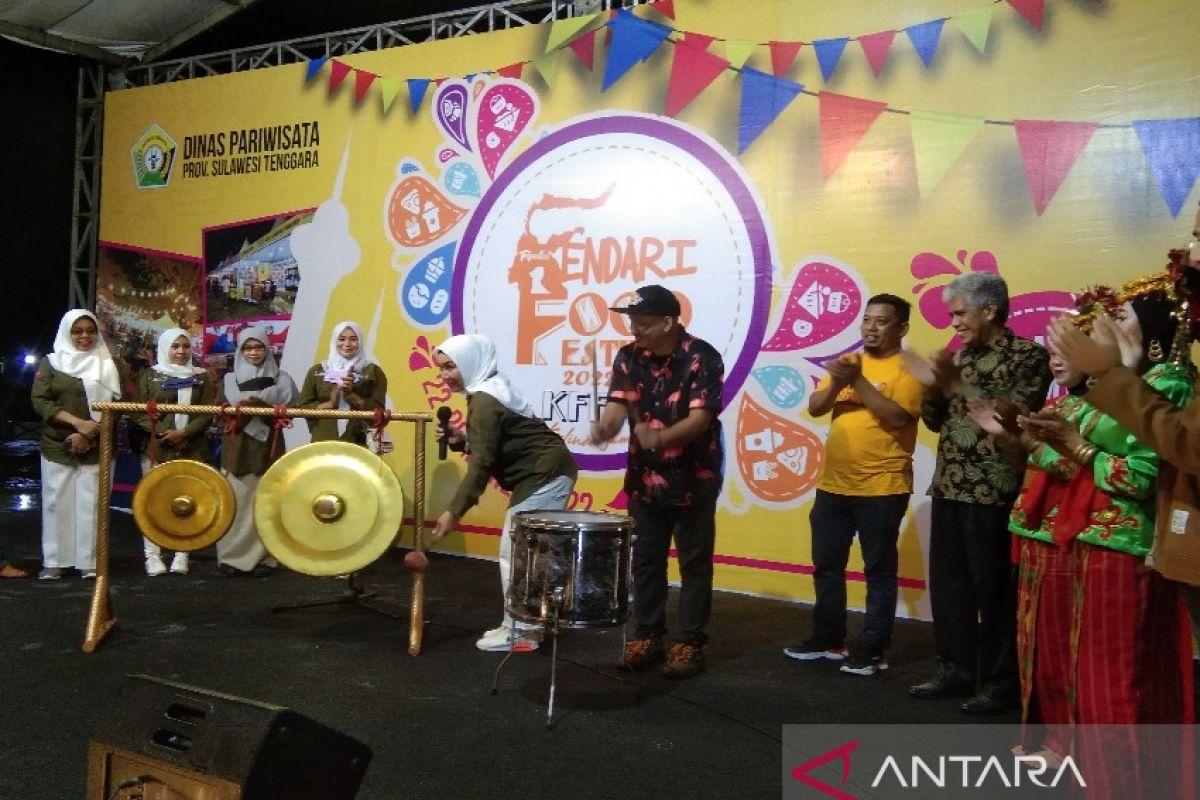 Dispar Sultra bangkitkan UMKM kuliner lewat Kendari Food Festival