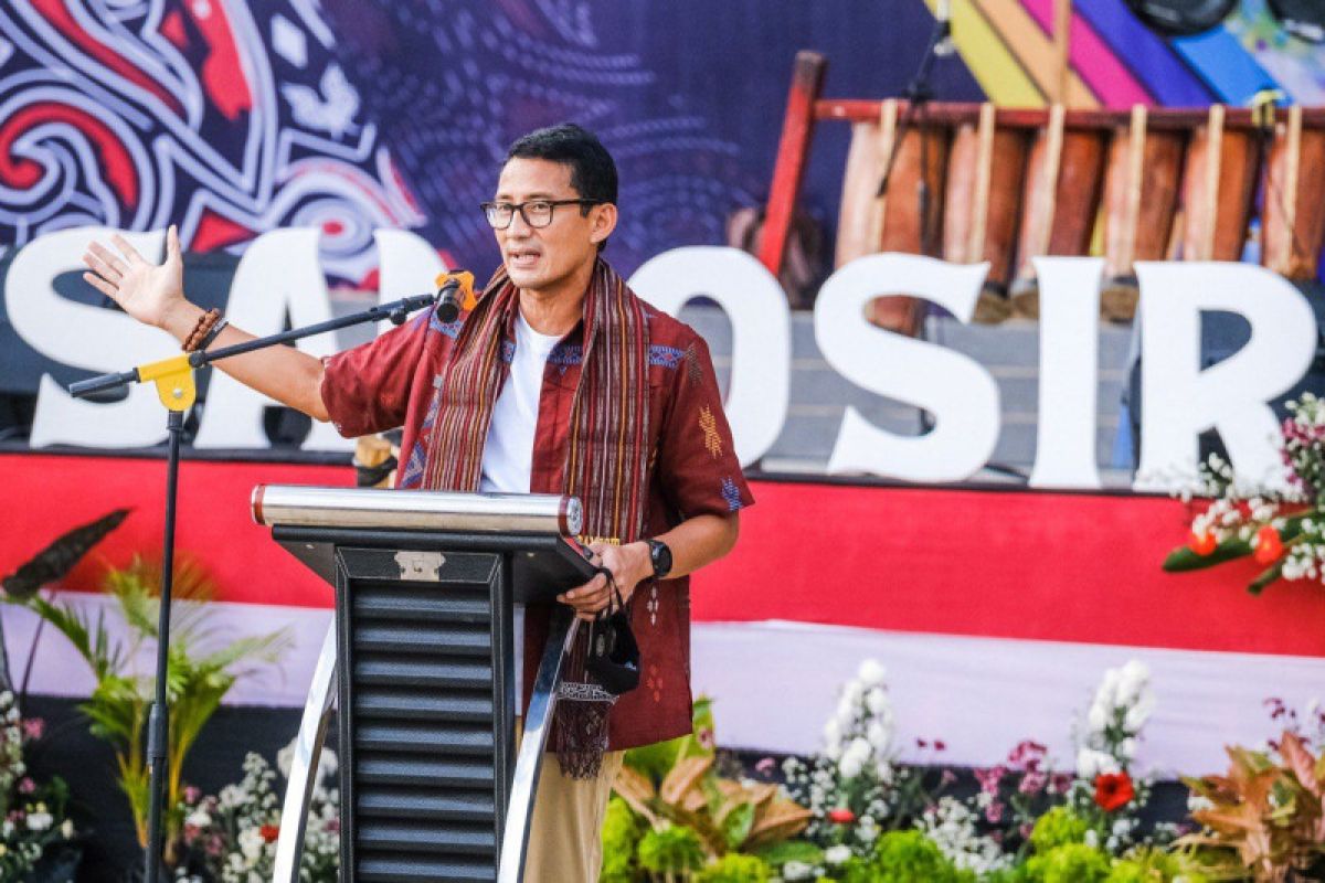 Sandiaga Uno resmikan Creative Hub Samosir untuk bangkitkan laju ekraf