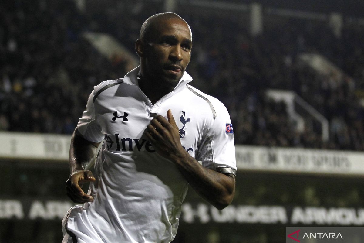 Eks Tottenham dan timnas Inggris Jermain Defoe gantung sepatu