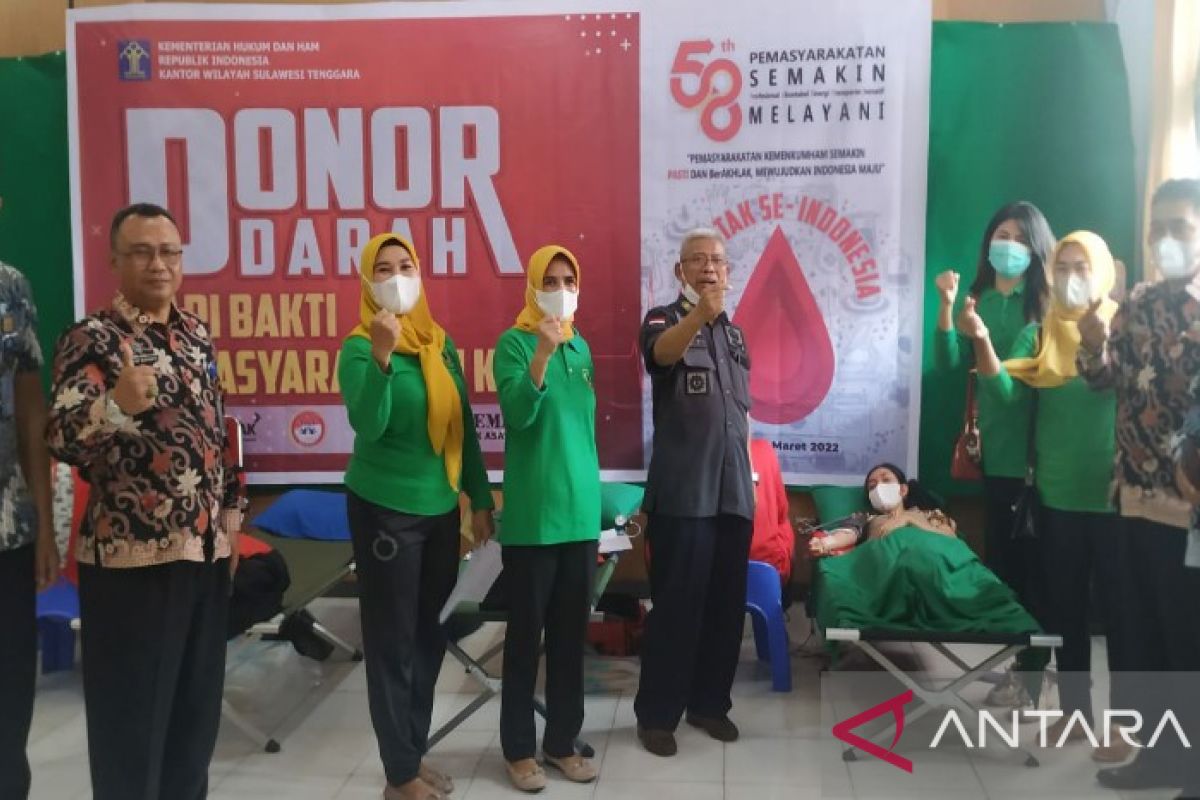 Kemenkumham Sultra donor darah peringati Hari Bhakti Pemasyarakatan