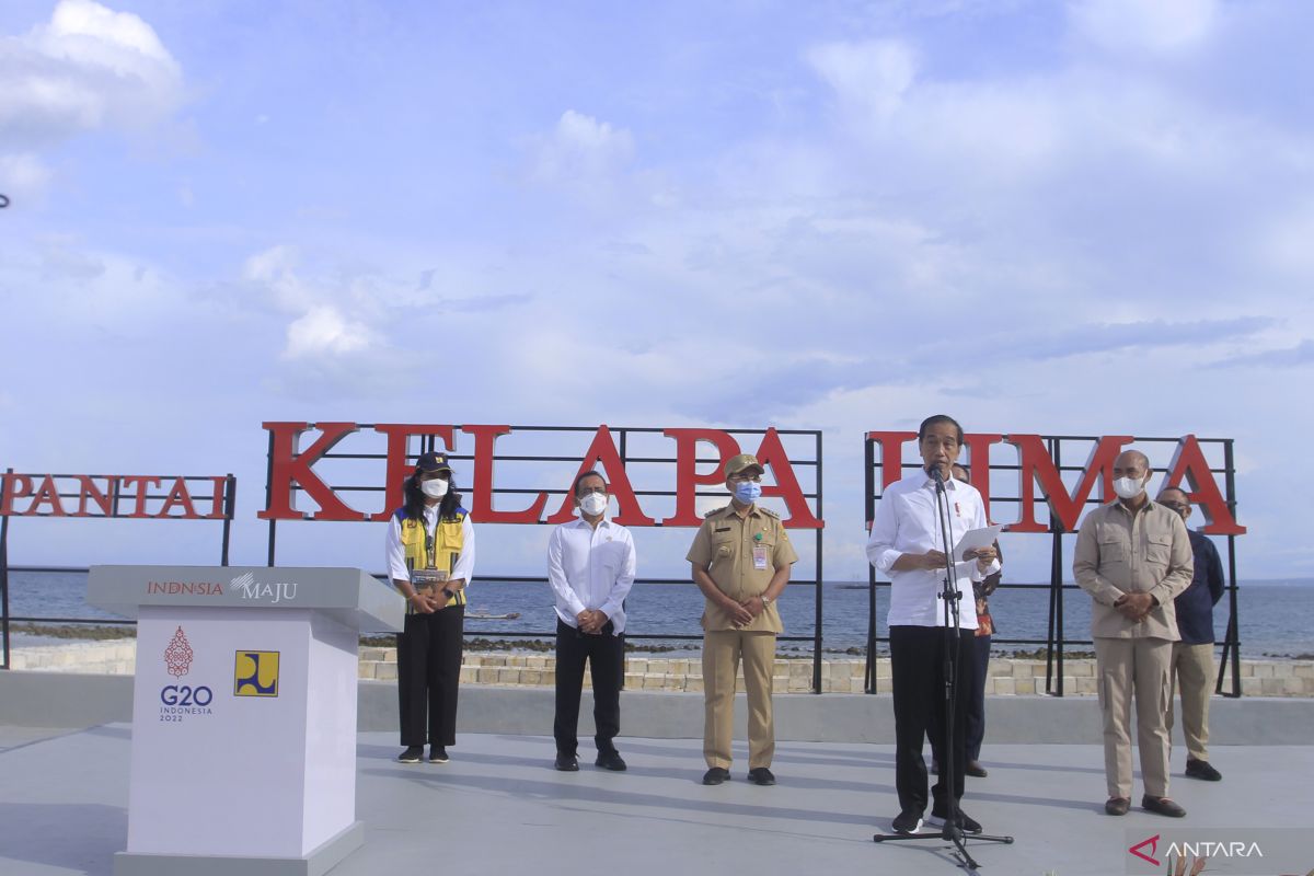 Jokowi resmikan taman wisata dan kuliner di Kupang
