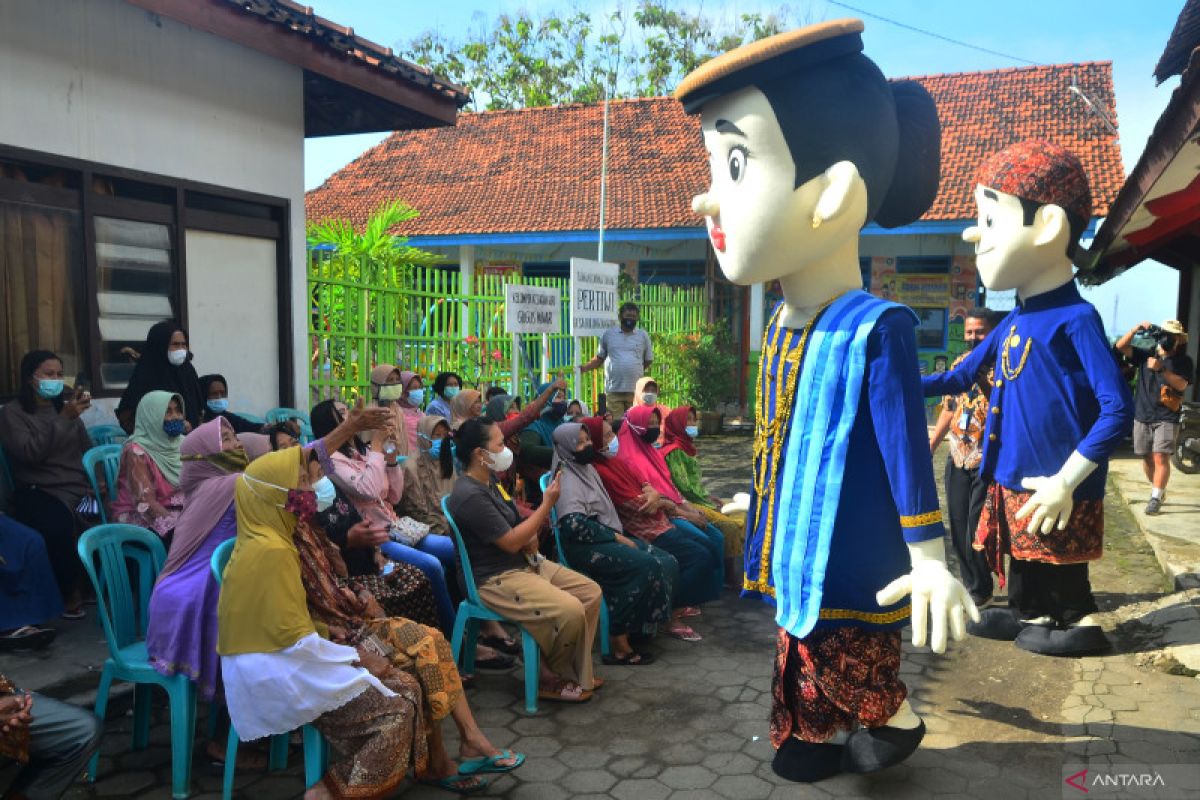 157,57 juta warga Indonesia sudah disuntik dua dosis vaksin COVID-19