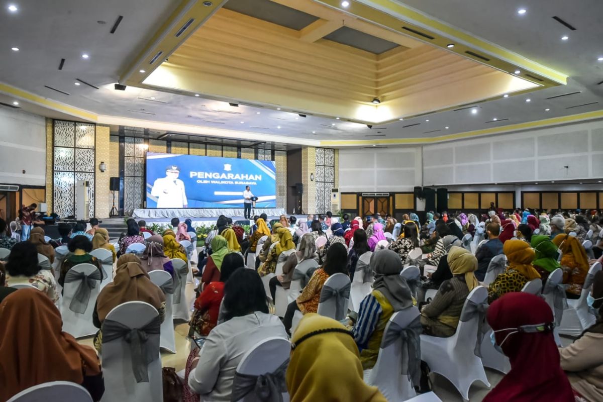 Eri Cahyadi minta pelayanan publik di Surabaya disempurnakan