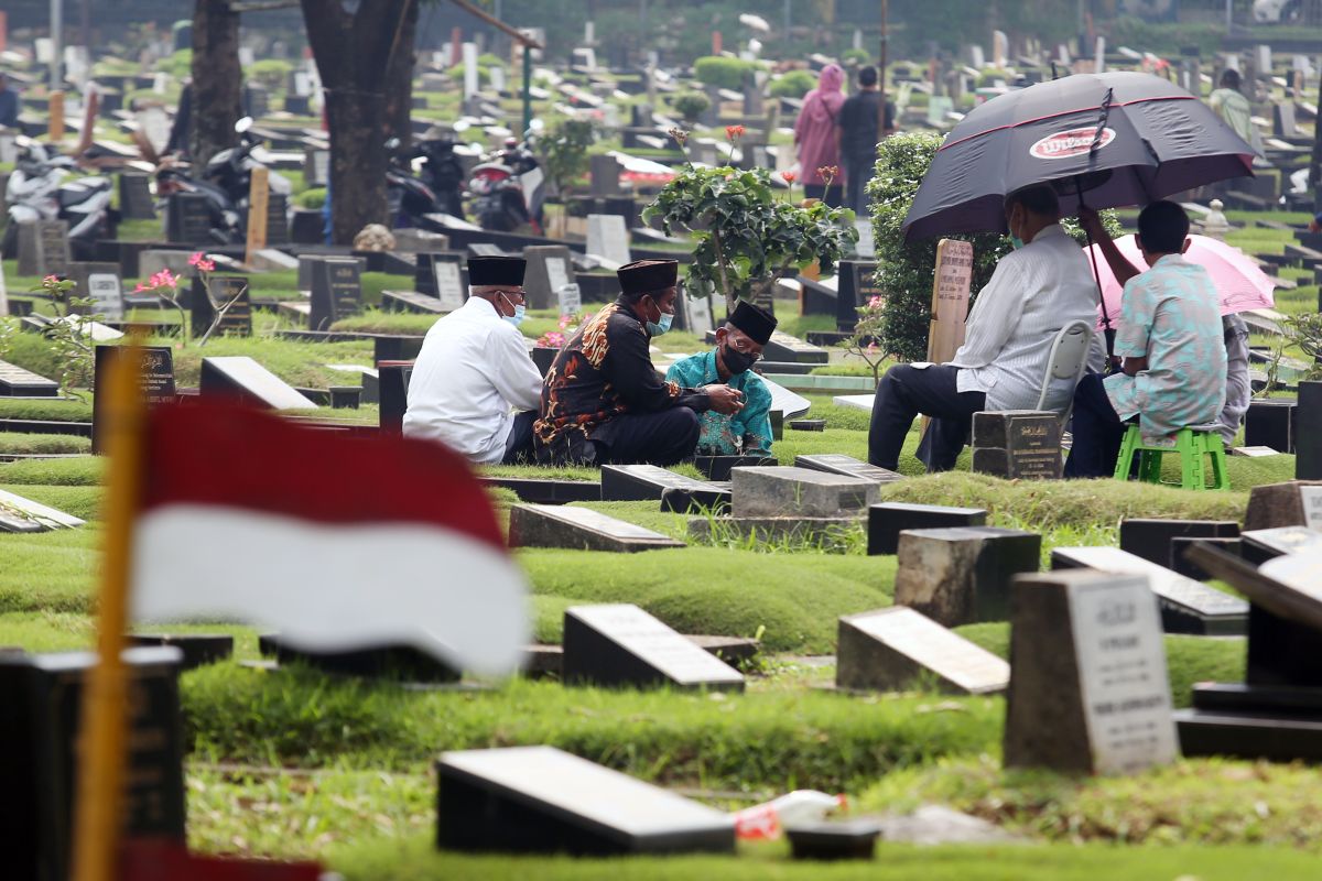 Jakarta sepekan, kebakaran ratusan kios Monas hingga ETLE di tol