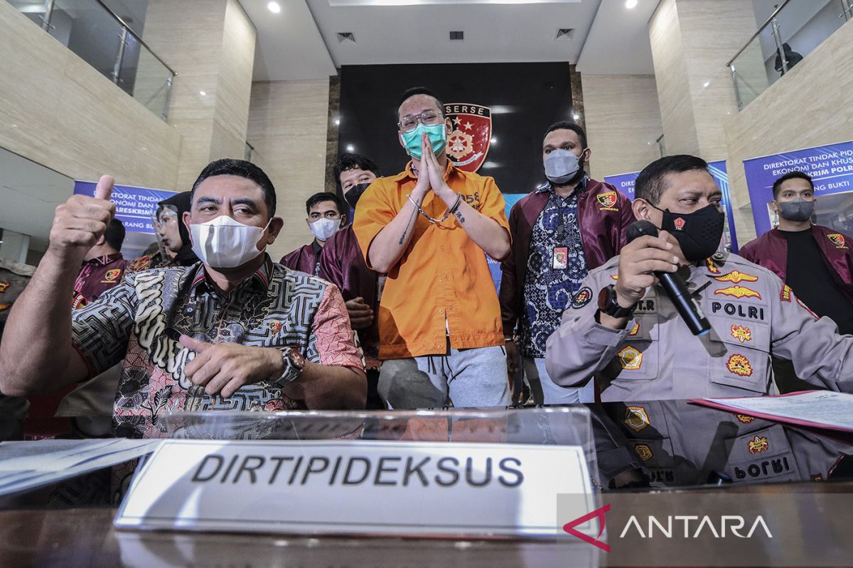 Polri terbitkan 'red notice' tiga tersangka DNA Pro