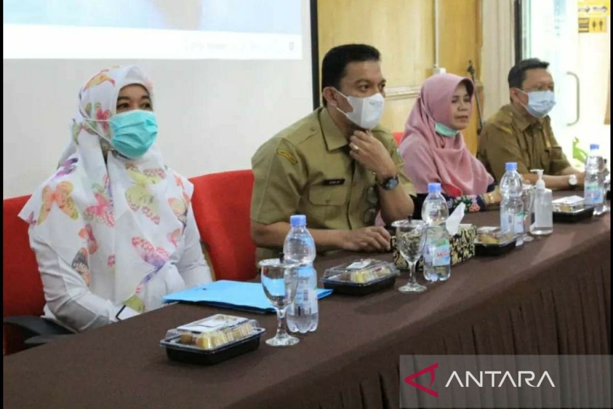 Seluruh kelurahan di Padang Panjang dijadikan kampung KB