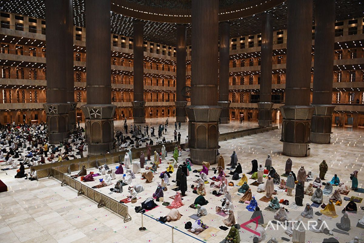 Masjid Istiqlal gelar tarawih berjamaah saat Ramadhan