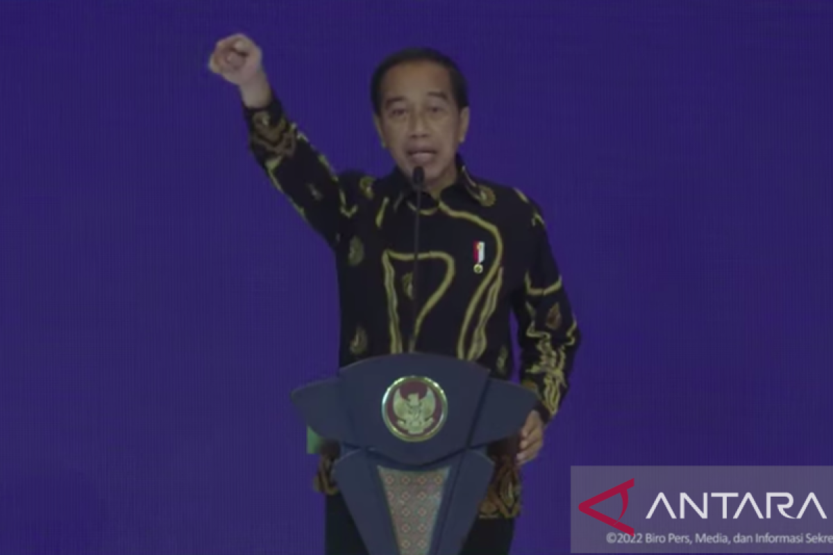 Presiden Jokowi ingatkan seluruh jajaran cegah inflasi dampak tekanan global