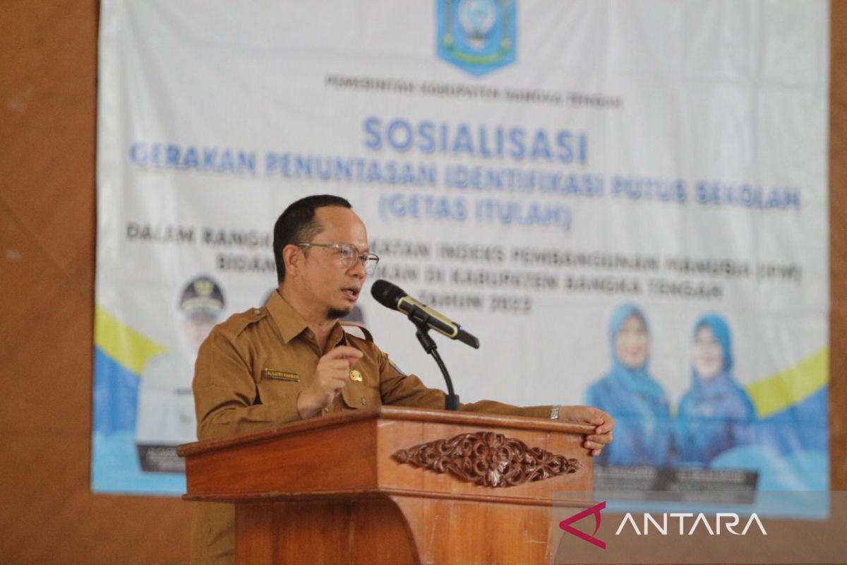 Bupati Bangka Tengah ajak warga taat protokol kesehatan di rumah ibadah