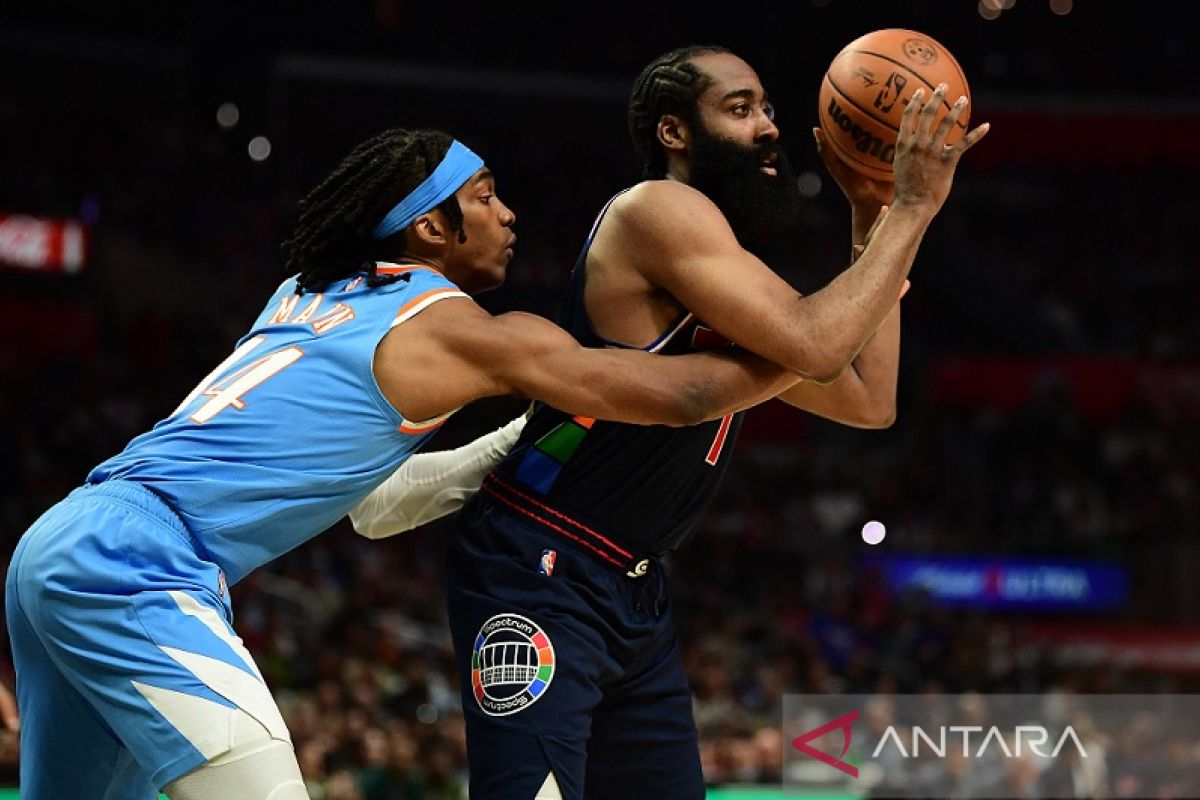 Kombinasi 56 poin Harden dan Embiid antar Sixers gulung Clippers