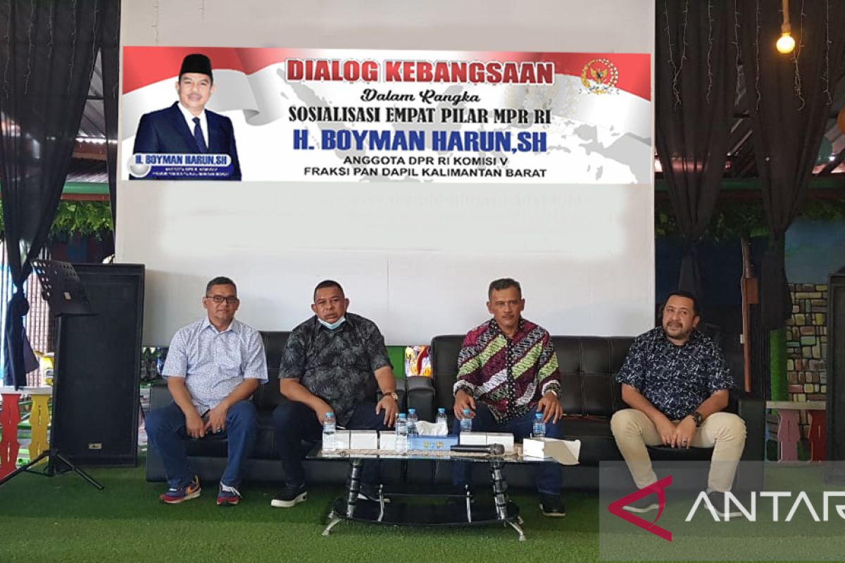 Boyman Harun sosialisasikan empat pilar ke FKOB Kalbar