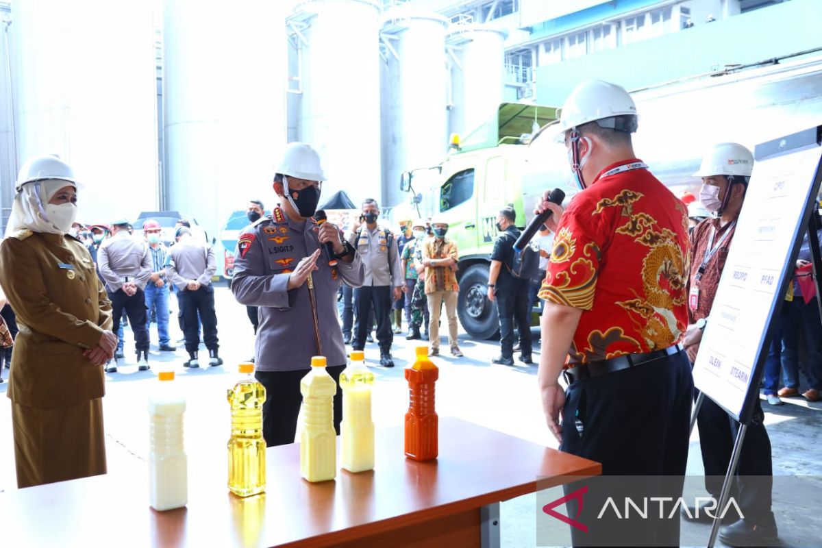 Kapolri instruksikan Kapolda  cek ketersediaan minyak goreng jelang Ramadhan
