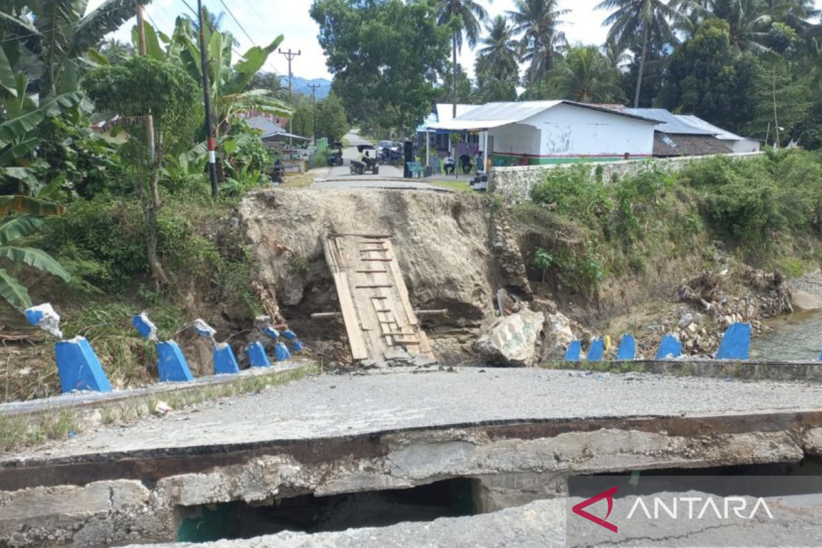 Pemprov Gorontalo akan perbaiki jembatan rusak akibat banjir di Pilolalenga