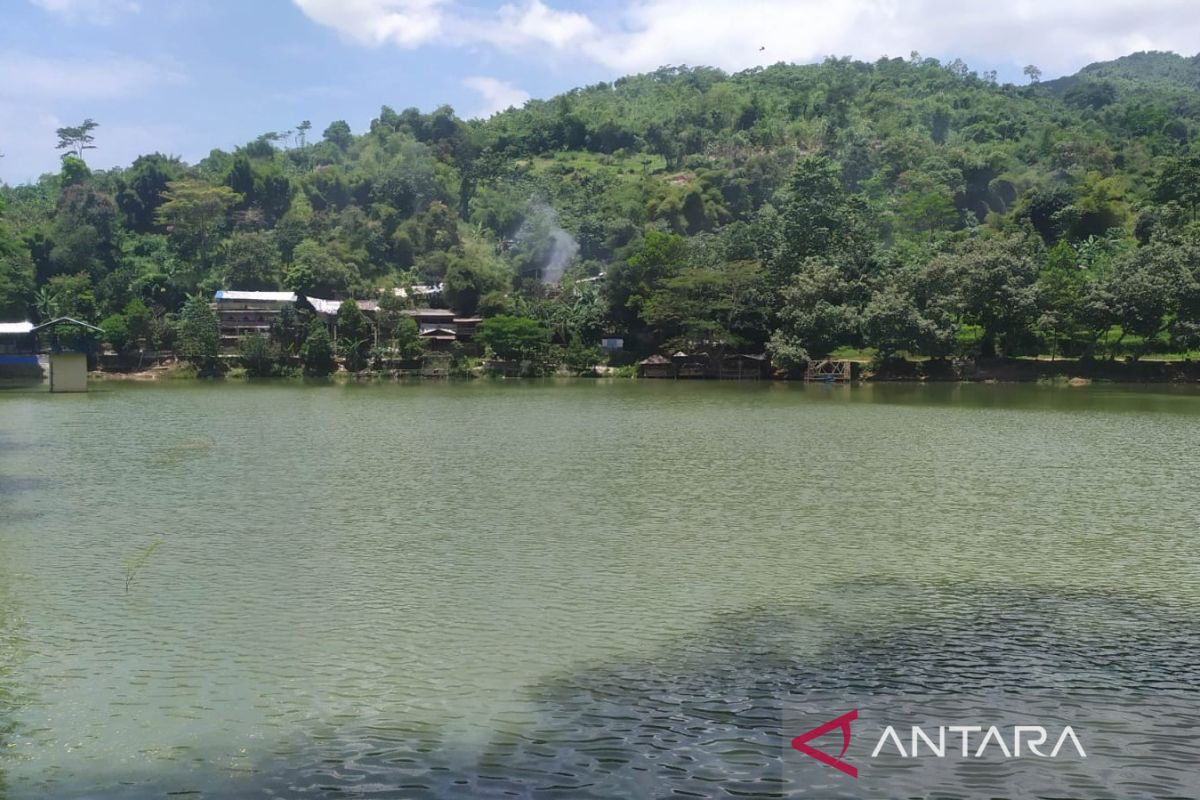 Melirik danau buatan 'Situ Sipatahunan' destinasi wisata baru di Bandung