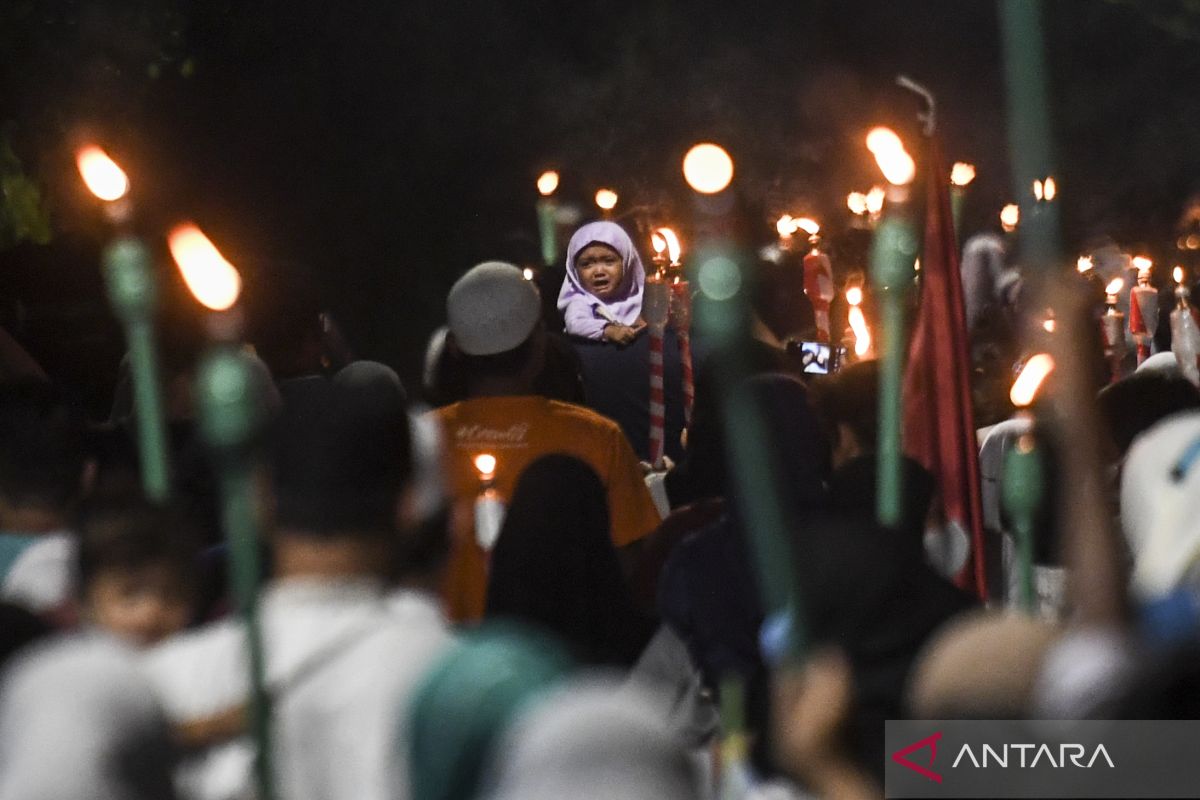 Jakarta kemarin, tradisi jelang Ramadhan hingga pemalsuan materai