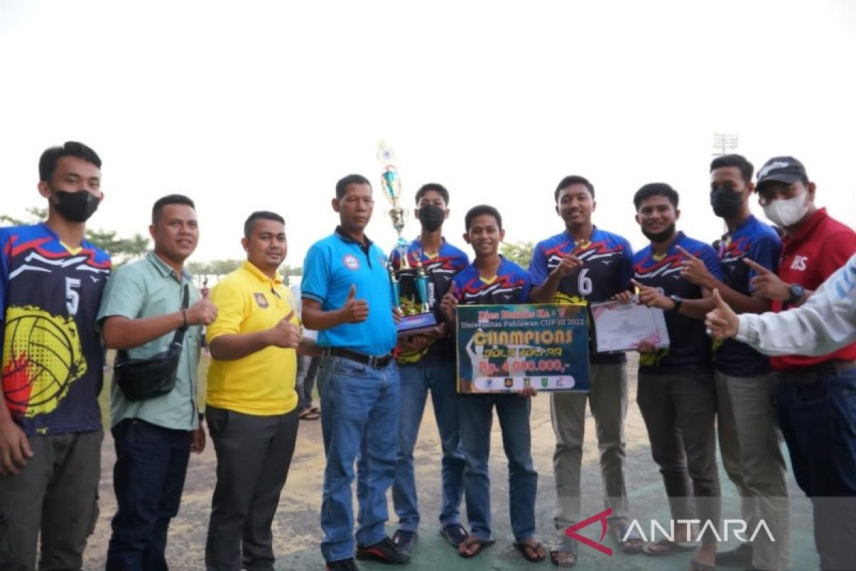 SMAN 12 Pekanbaru juara I pada open turnamen Universitas Pahlawan Bangkinang