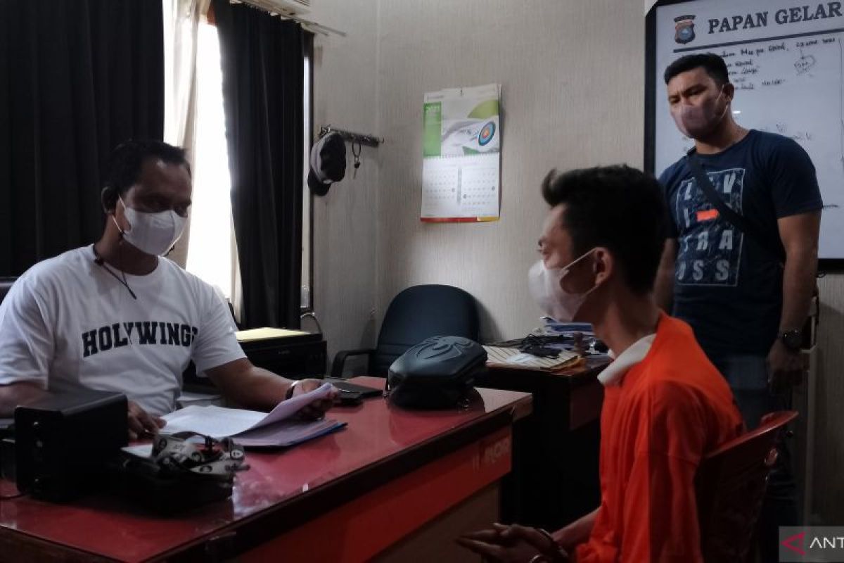 Polisi Pekanbaru amankan wartawan gadungan  peras pejabat