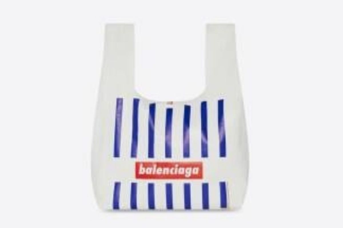 Balenciaga rilis tas mirip kantong belanja supermarket Tesco