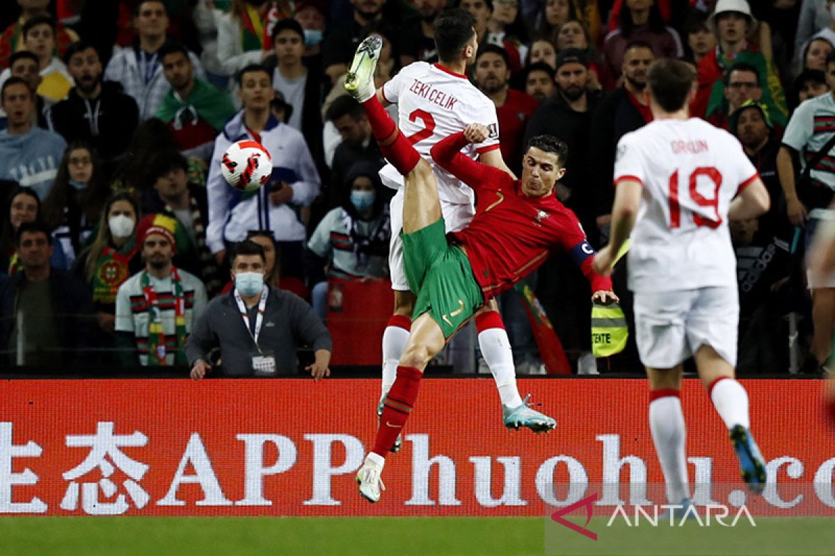 Ronaldo minta dukungan fanatik suporter Portugal