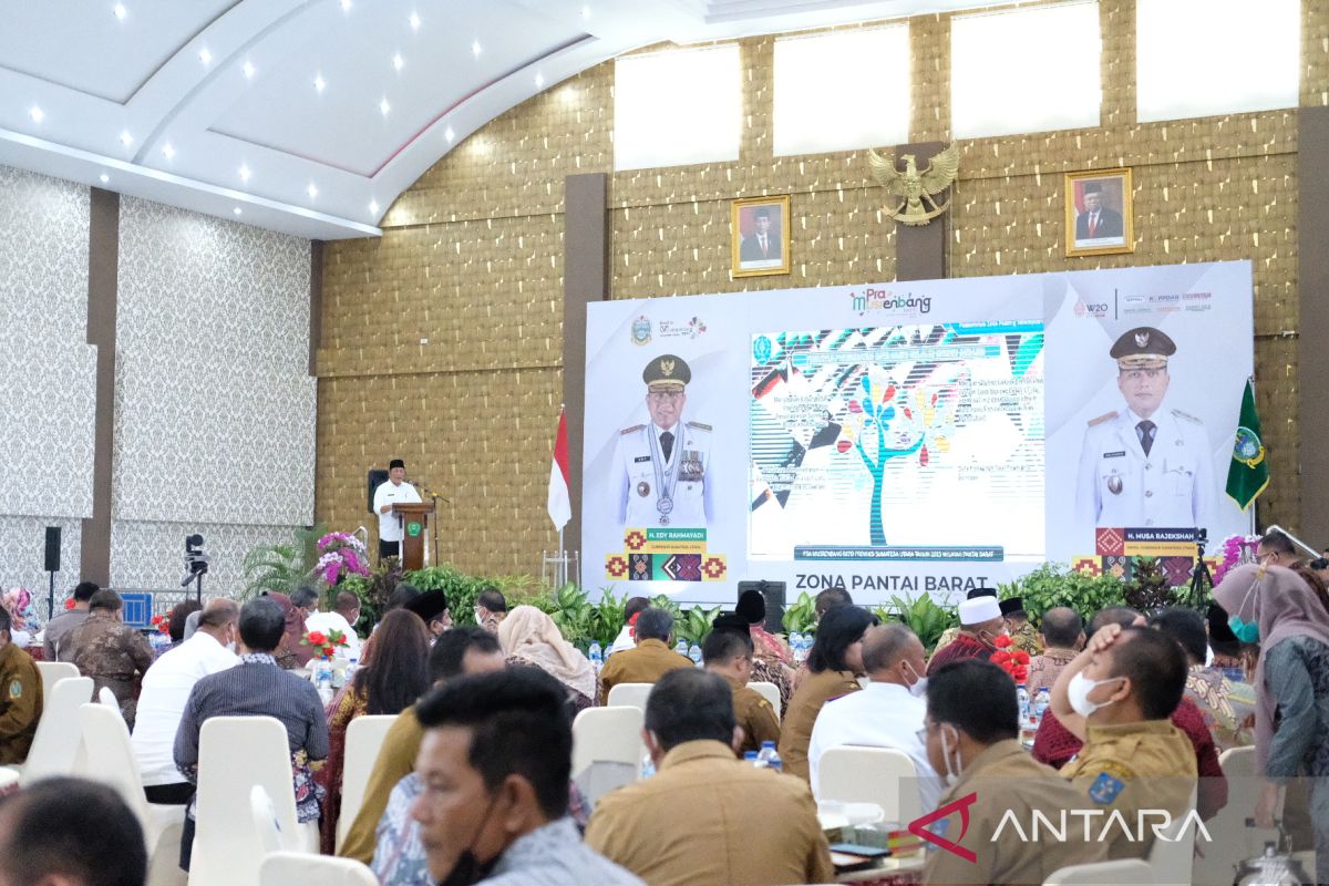 Wali Kota sampaikan kondisi jalan rusak di Padang Sidempuan