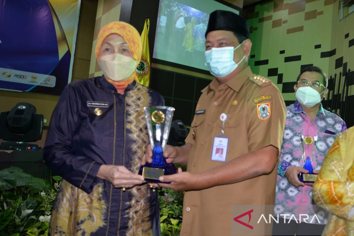 Noormiliyani raih Bekantan Award 2022