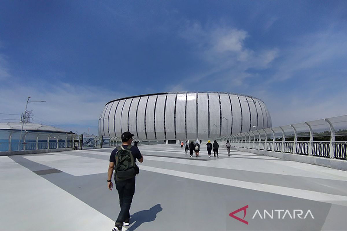 Bersiap Shalat Id di Jakarta International Stadium