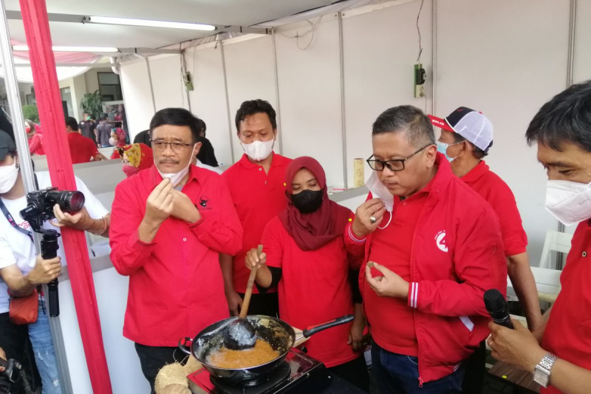 PDI Perjuangan gelar demonstrasi masak tanpa minyak goreng