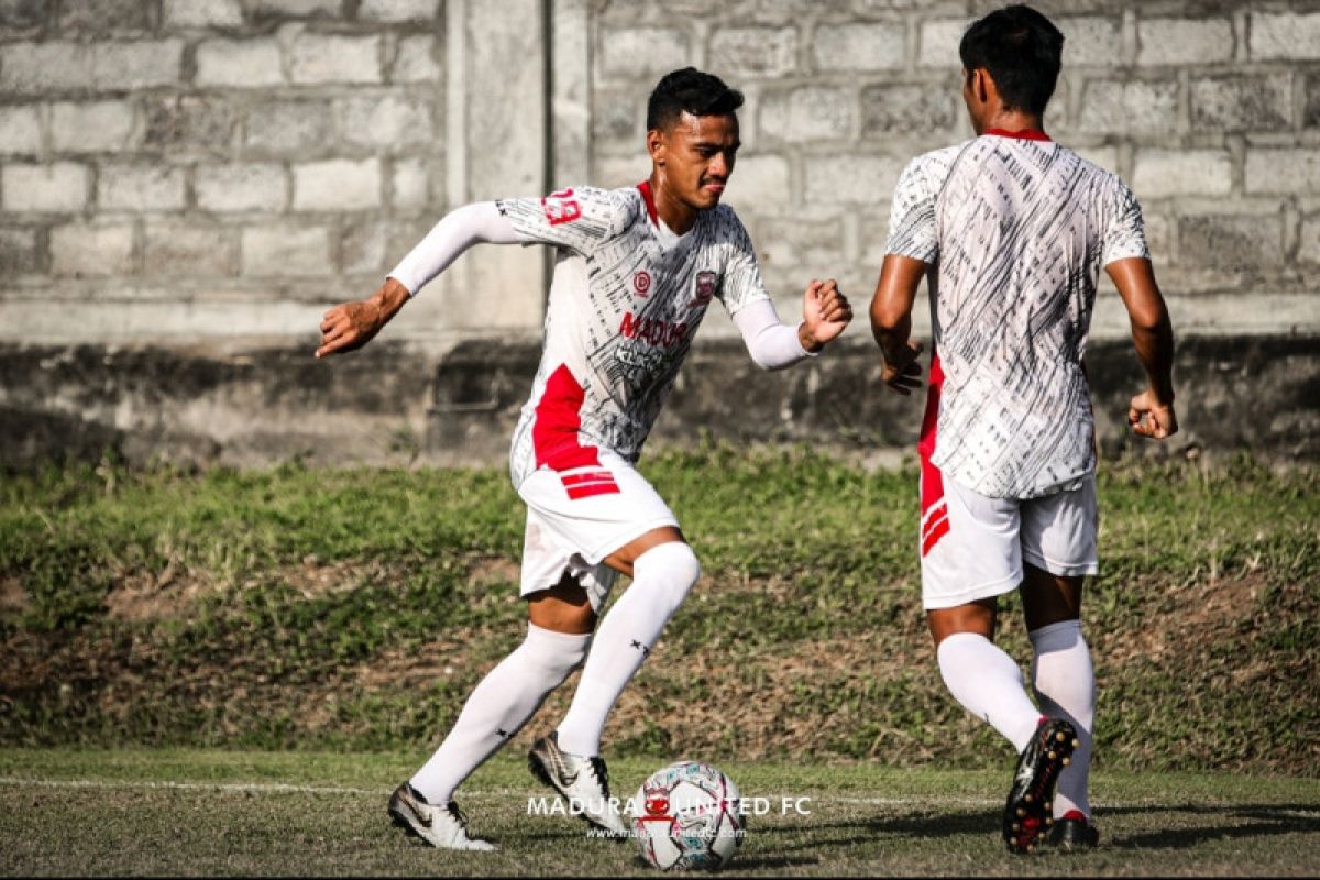 Pelatih Madura United isyaratkan pemain muda debut pada laga pamungkas