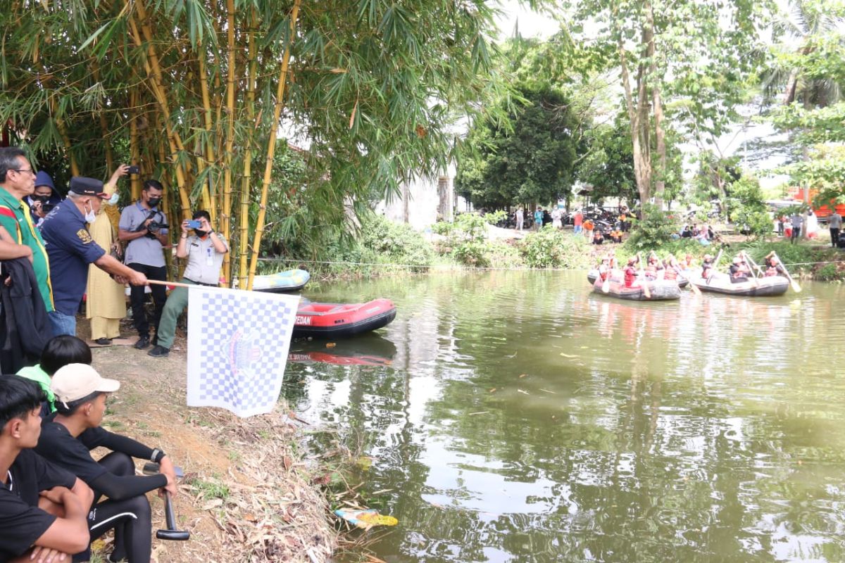 Wali Kota Medan  dorong kebersihan sungai untuk olahraga air