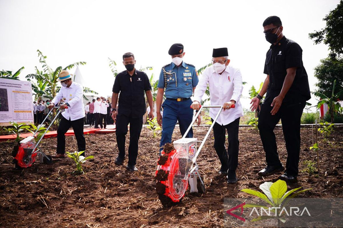 Di Purwakarta, Wapres luncurkan aplikasi Lapak Abah-Ojek Desa