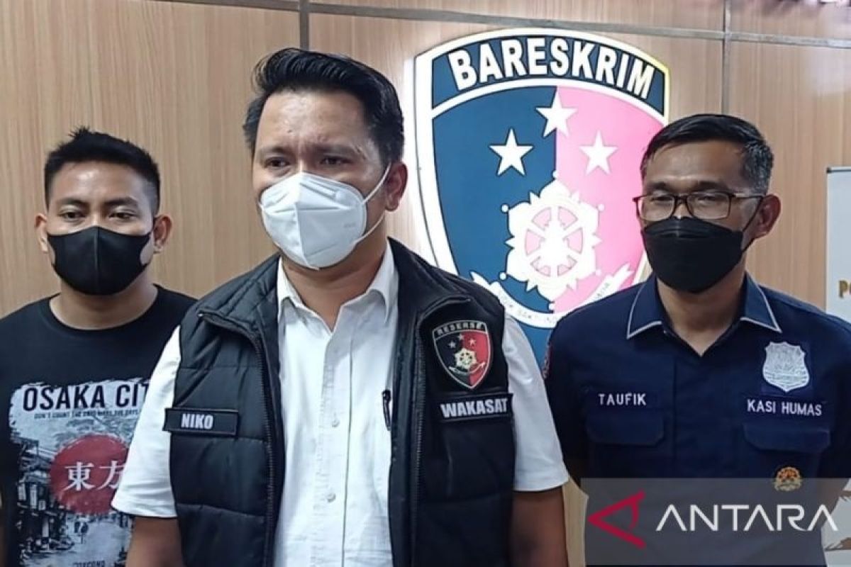 Polisi tangkap pelaku pemalak sopir angkot di kawasan Cengkareng