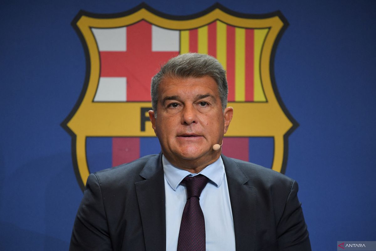 Laporta harap Messi tutup perjalanan karier di Barcelona