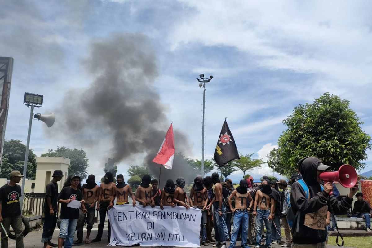 Gamhas Ternate tolak penimbunan di Fitu karena merusak lingkungan