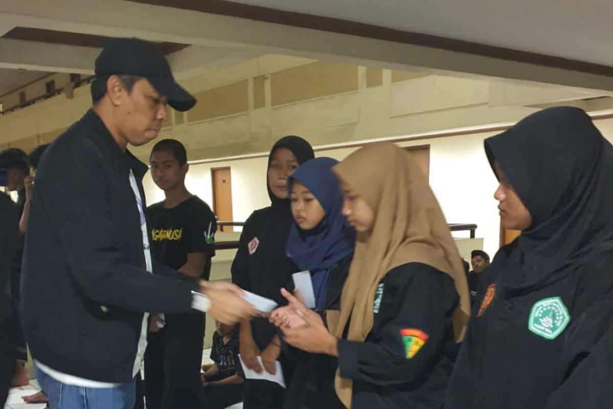 Bendahara PP Pagar Nusa beri bonus pesilat  Jambi peraih sembilan medali