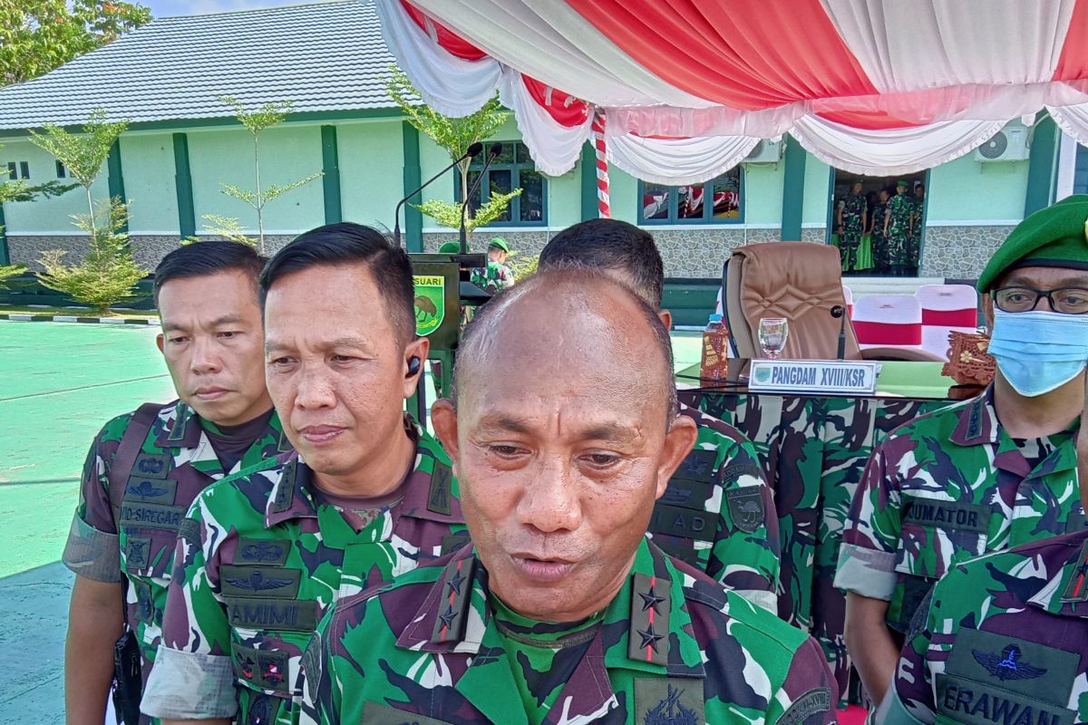 Pangdam Harapkan Prajurit TNI Bantu Kesulitan Masyarakat Di Papua Barat ...