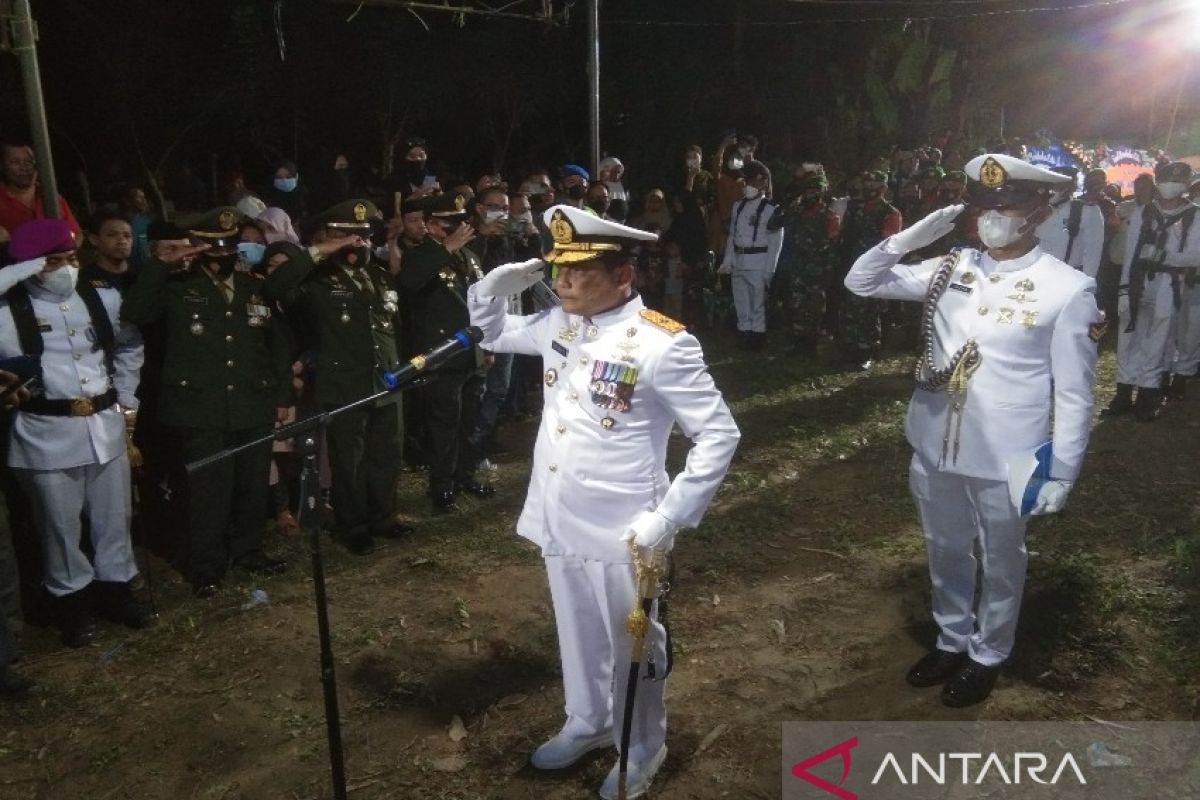 Danlantamal VI Makassar pimpin pemakaman jenazah TNI korban KKB papua