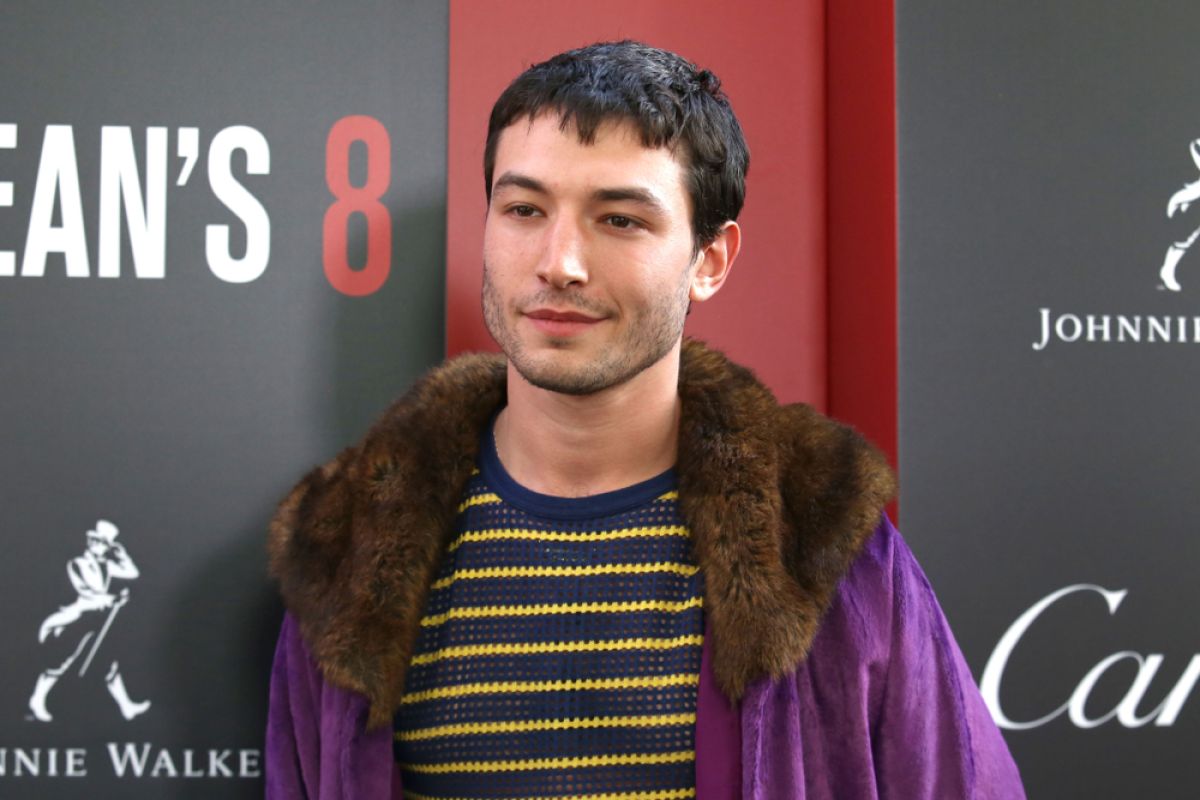 Baru dibebaskan, Ezra Miller kembali dilaporkan ke polisi