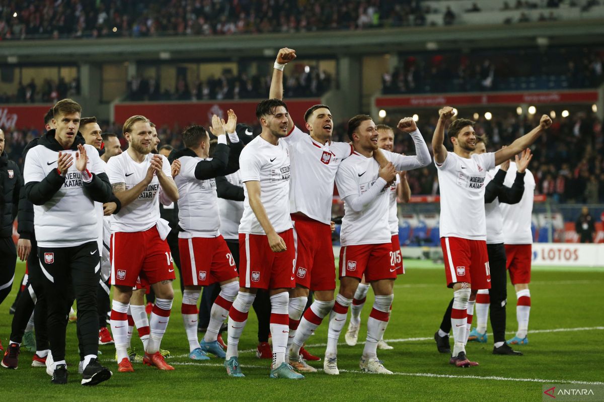 Polandia amankan tempat di Piala Dunia 2022 seusai tekuk Swedia 2-0