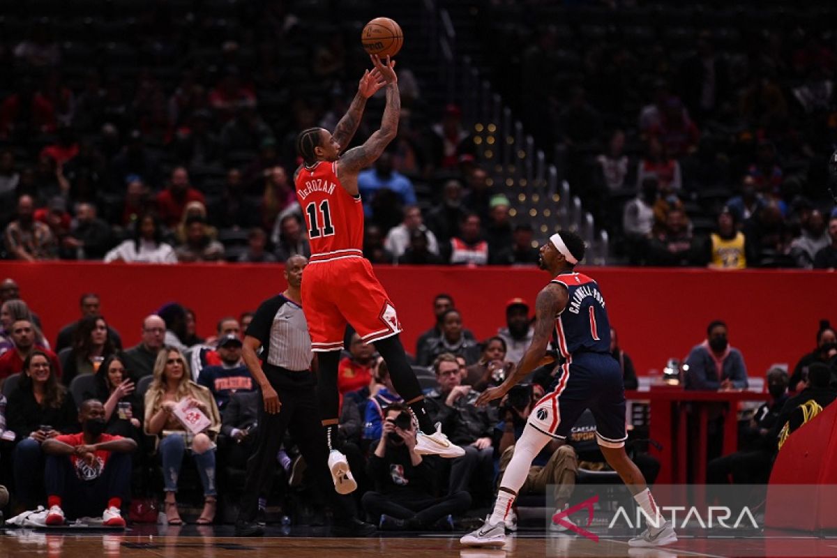 DeRozan pimpin Bulls tutup tur tandang bekuk Wizards 107-94