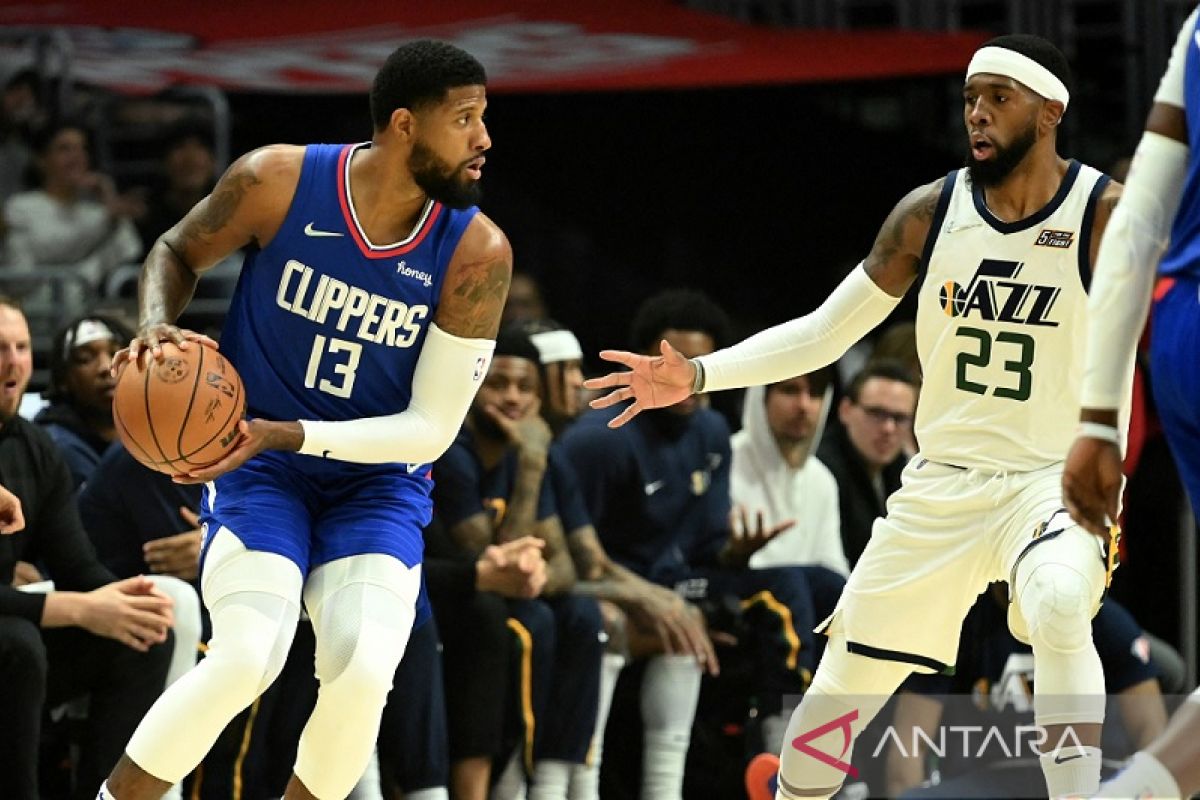 Paul George kembali, Clippers bangkit kalahkan Jazz 121-115