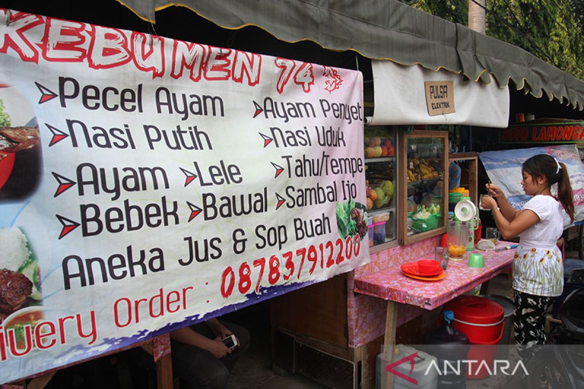 MUI: Warung penjual makanan tak perlu tutup saat Ramadhan