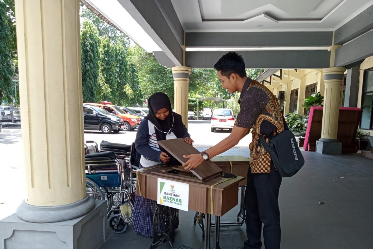 Dinsos mengawasi pemanfaatan bantuan bagi penyandang disabilitas Mataram